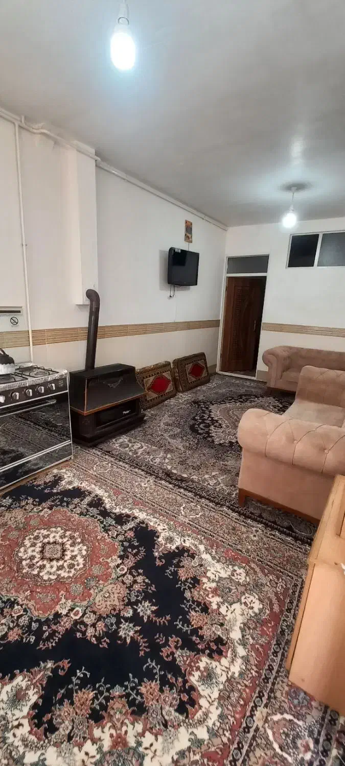سوییت نوساز دربست،همکف+پارکینگ بازارمبل شبانه روزی