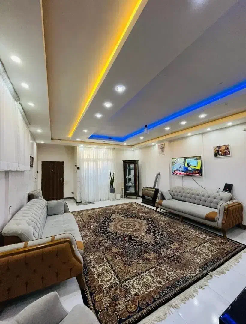 ۶۰متری _ چند قدمی بر اصلی_معلم