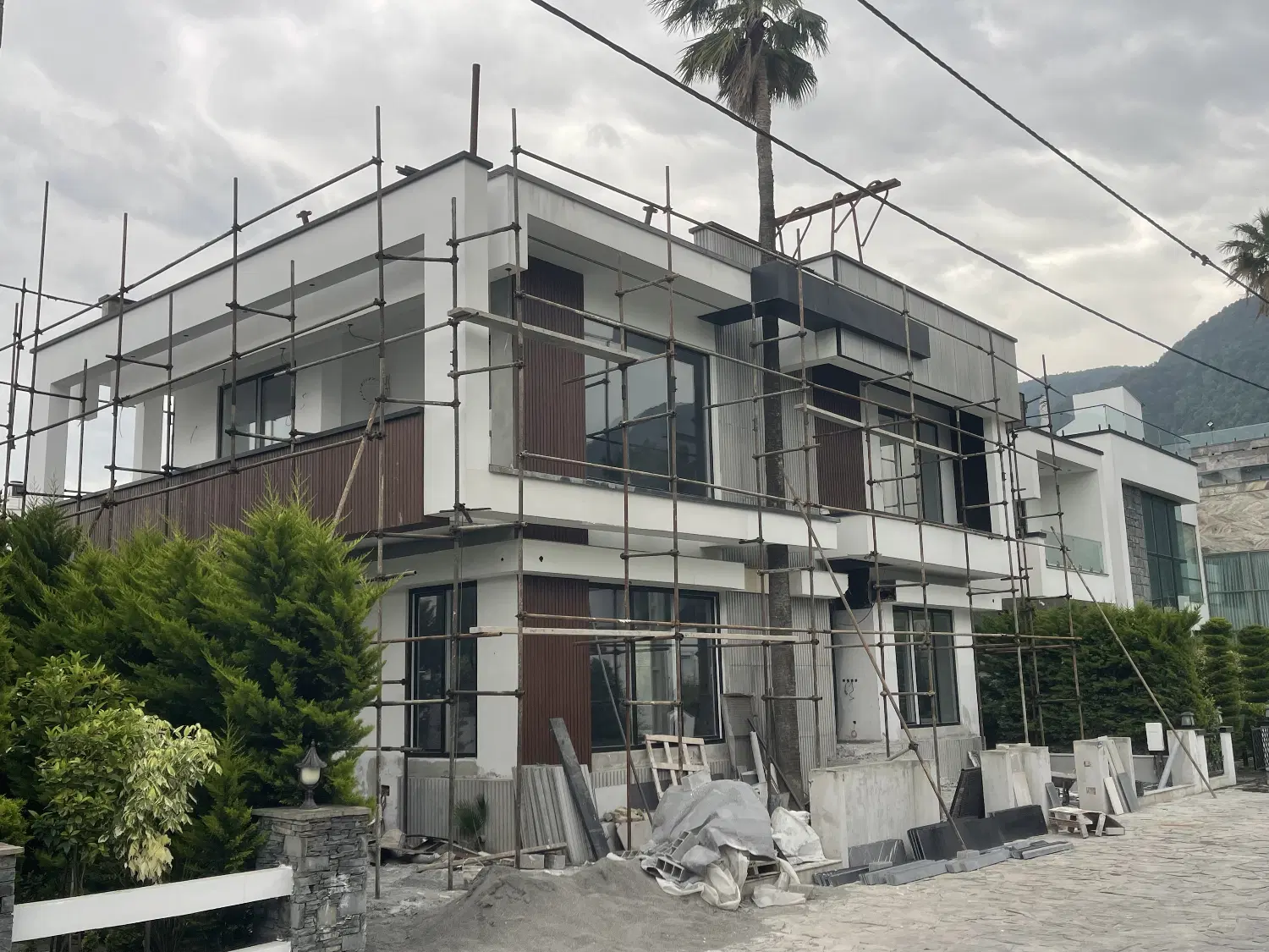 ویلای ساحلی ۴۲۰ متری چلک