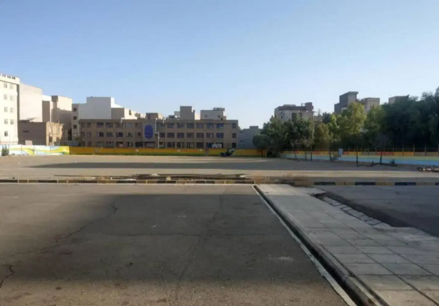 1600مترزمین کلنگی تجاری مهرآباد شاد آباد بازار آهن
