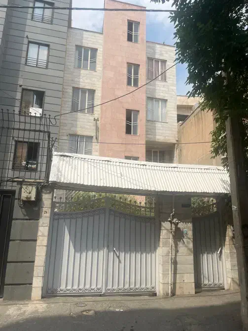 ۵۵ متر پارکینگ دار خوش نقشه