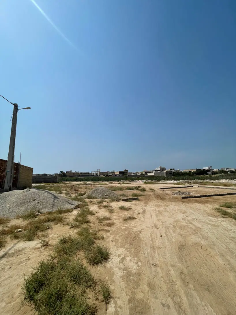 زمین ۲۰۰ متری اول پشت بند دره