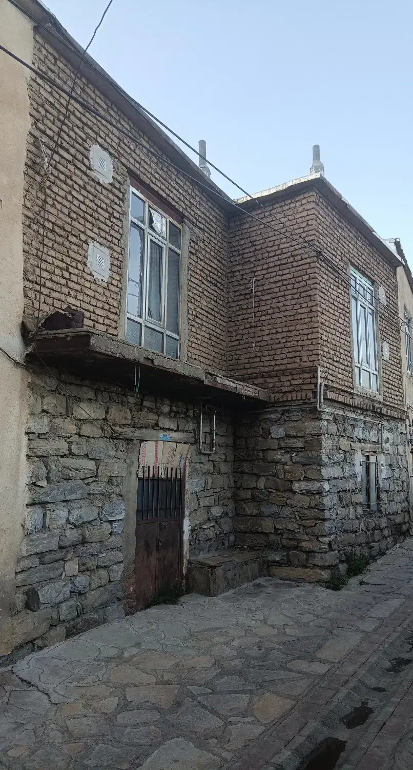 فروشی خانوو . فروش خانه