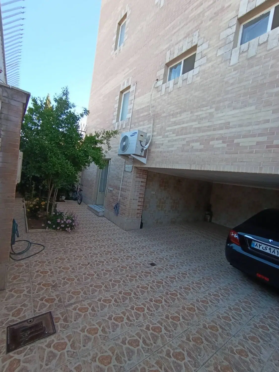 فروش خانه طبقه اول در ب۴
