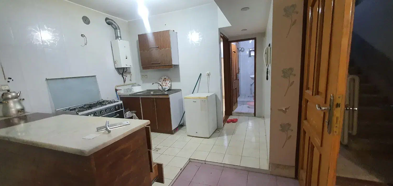 رهن و اجاره یک واحد مسکونی اداری