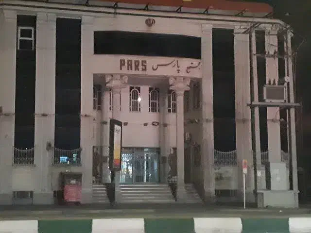مغازه فروشی ۲۷ متری در مجتمع پارس