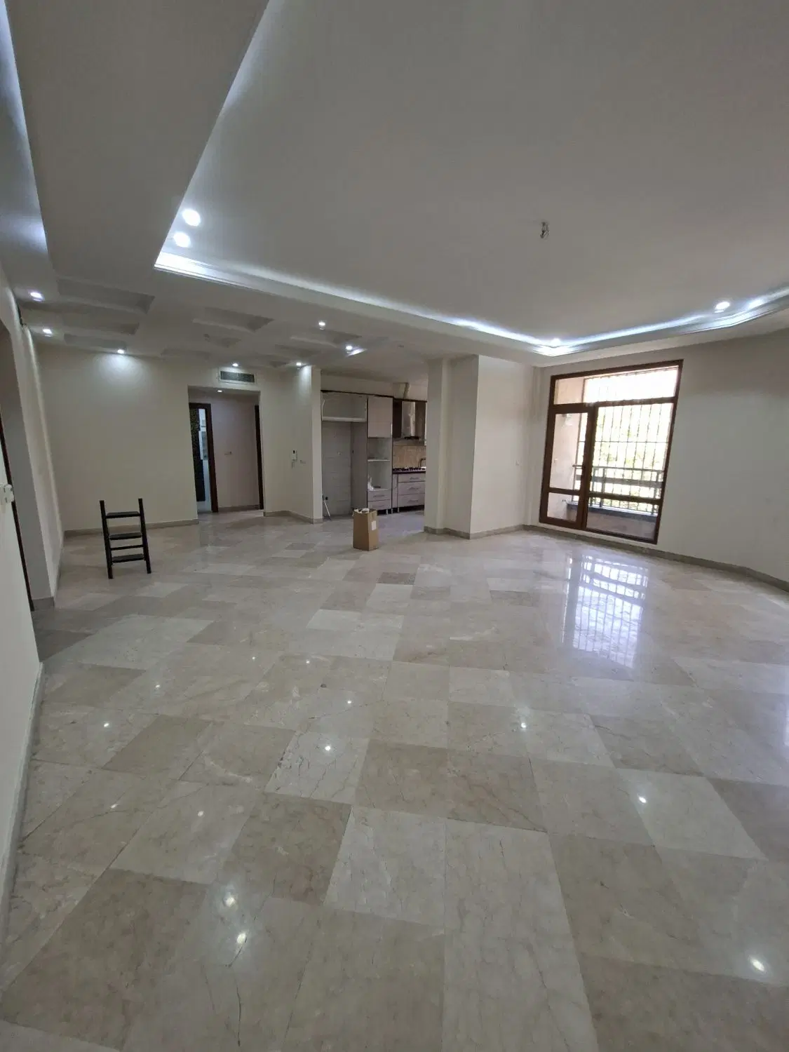 اجاره اپارتمان ۱۶۵متری ۳خواب تاپ لوکیشن اختیاریه