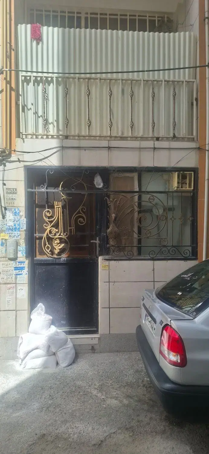واحد همکف۶۵متری قولنامه ای