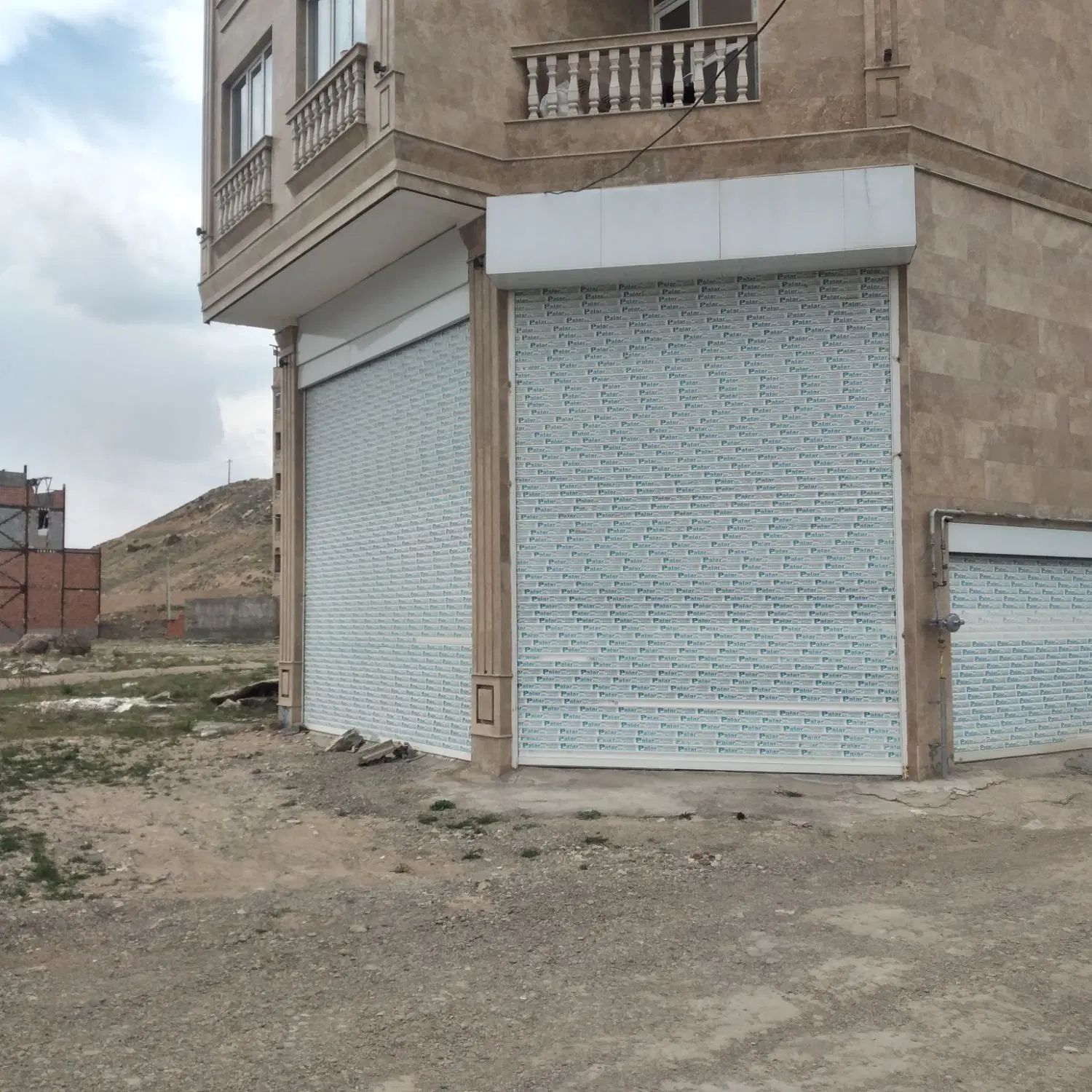 اجاره تجاری ۱۱۰متری کارشناسان برخیابان کاج