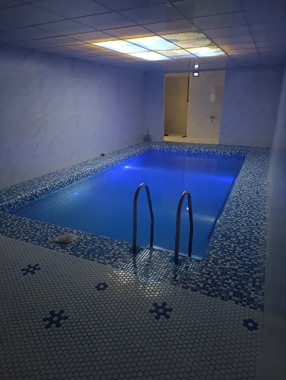 اجاره ویلا مبله استخر اب گرم
