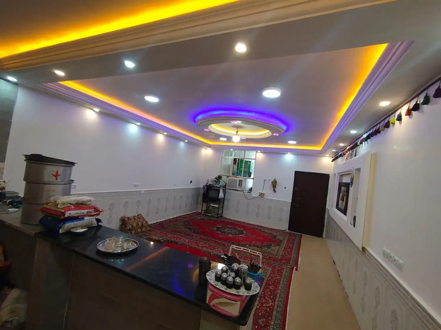 با سلام یه خونه شیک 100 متری جدید ساخت طبقه بالا