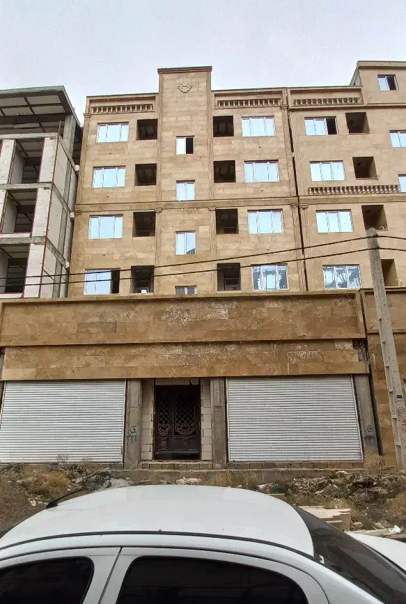 آپارتمان جنب ایران خودرو