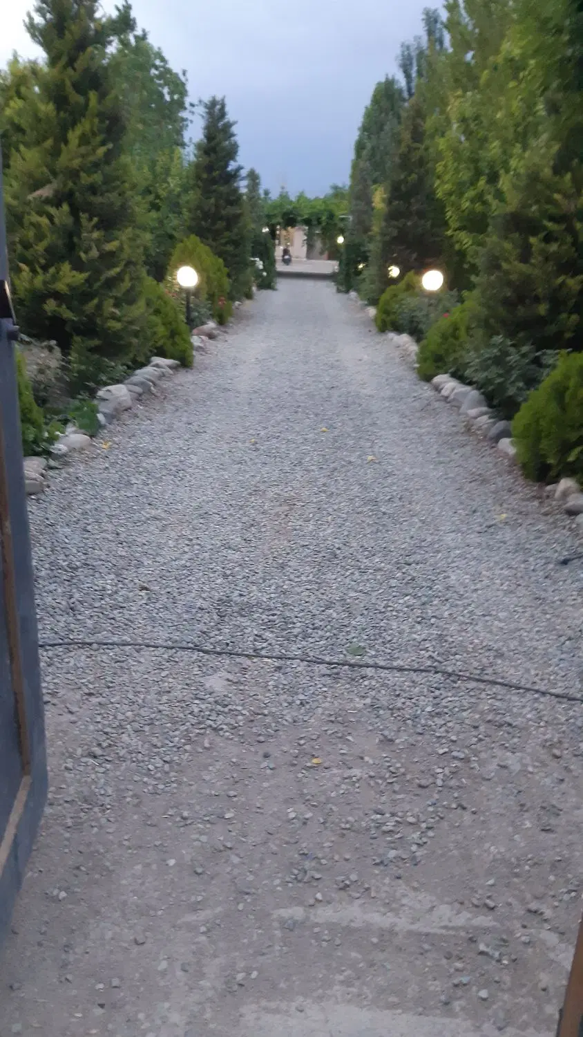 باغ۱۲۱۶متر چهارباغ