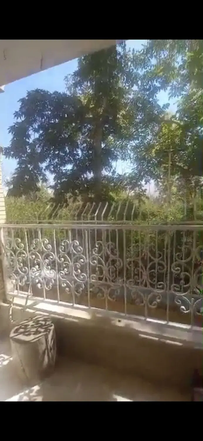 ۱۲۰متر کامل رو به باغ_تراس قابل چیدمان_قدوسی غربی