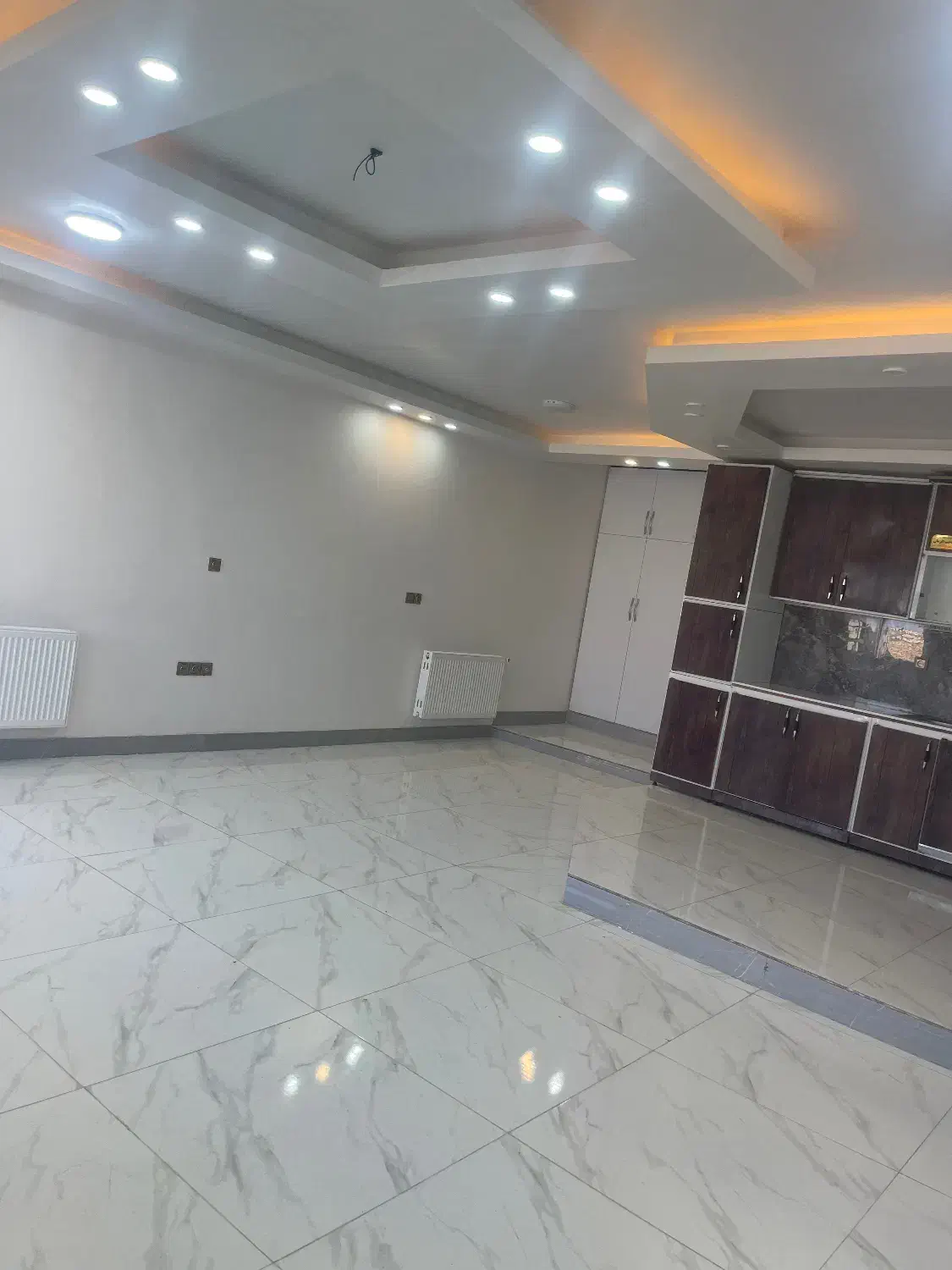 طبقه بالا نوساز دو خوابه