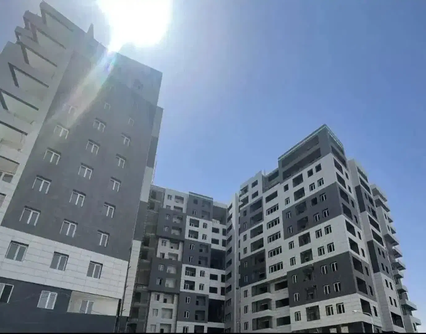 آپارتمان ۱۳۰ متری زعفرانیه
