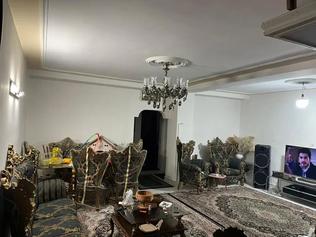 90 متر دو خواب فول بر بلوار بیات