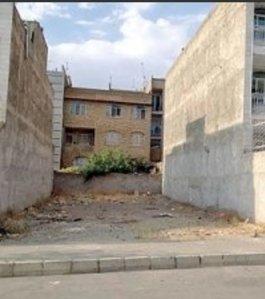 زمین جمعه باز