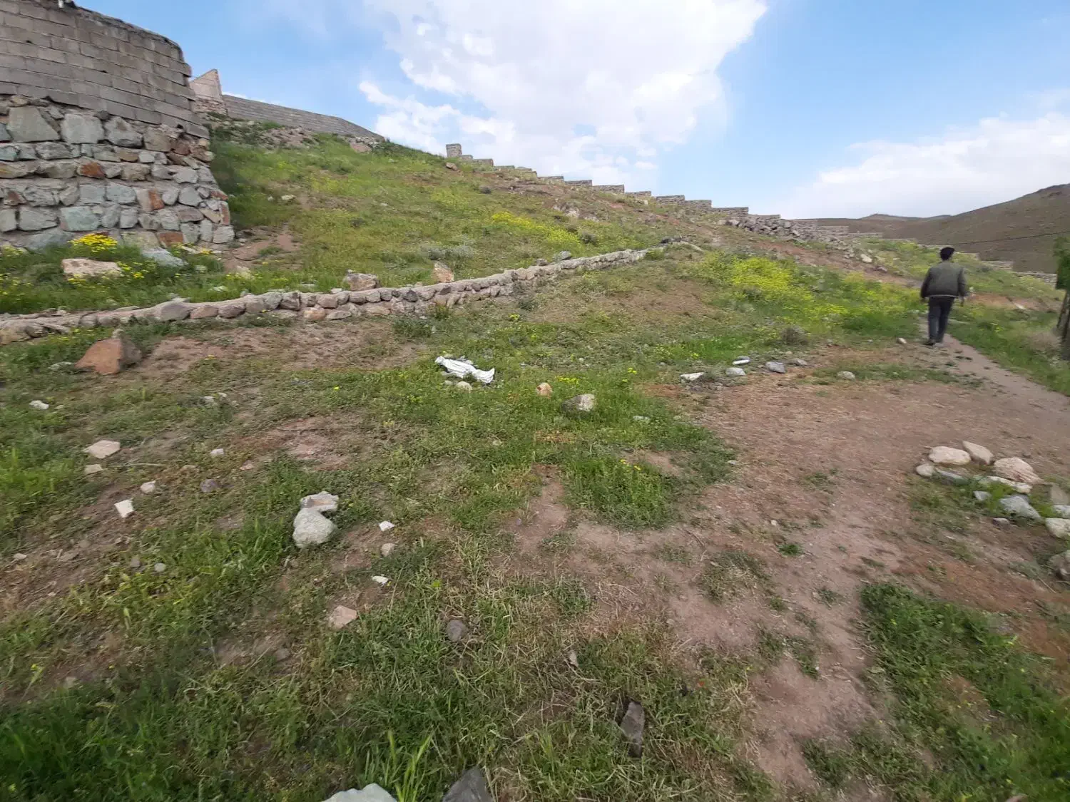 زمین پایین طالقان -روستای آتانک
