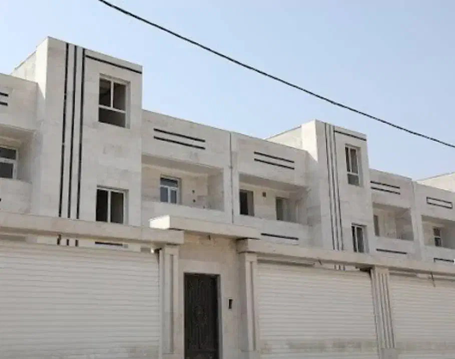۲۰۰ مِتری، ایوان کی