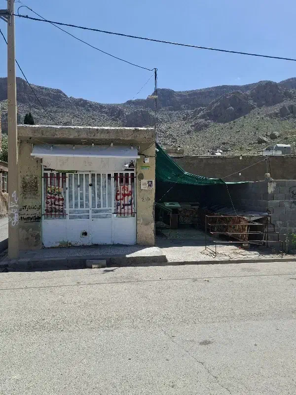 فروش دو واحد مغازه  تجاری بر خیابان اصلی