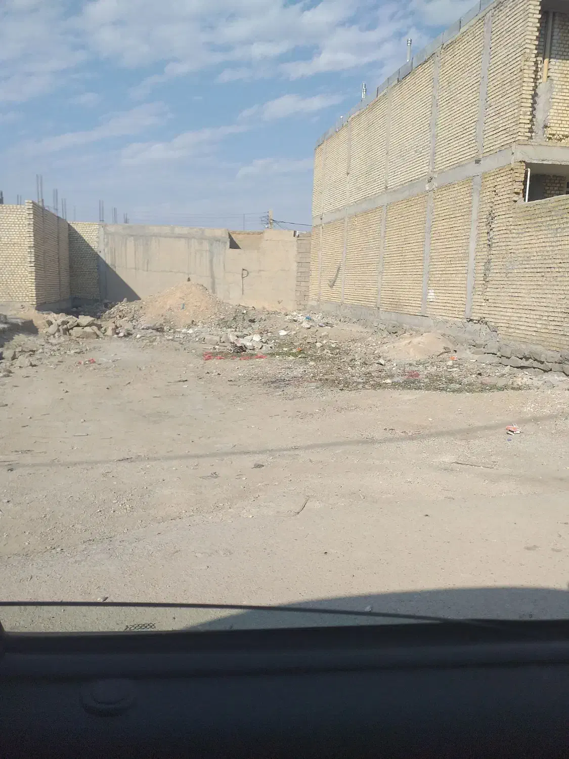 زمین ۲۰۰ متری