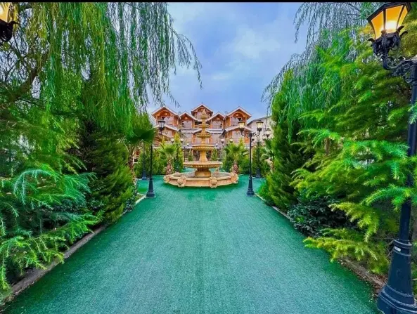 عمارت لاکچری کردان چهار باغ 6 خواب قیمت توافقی