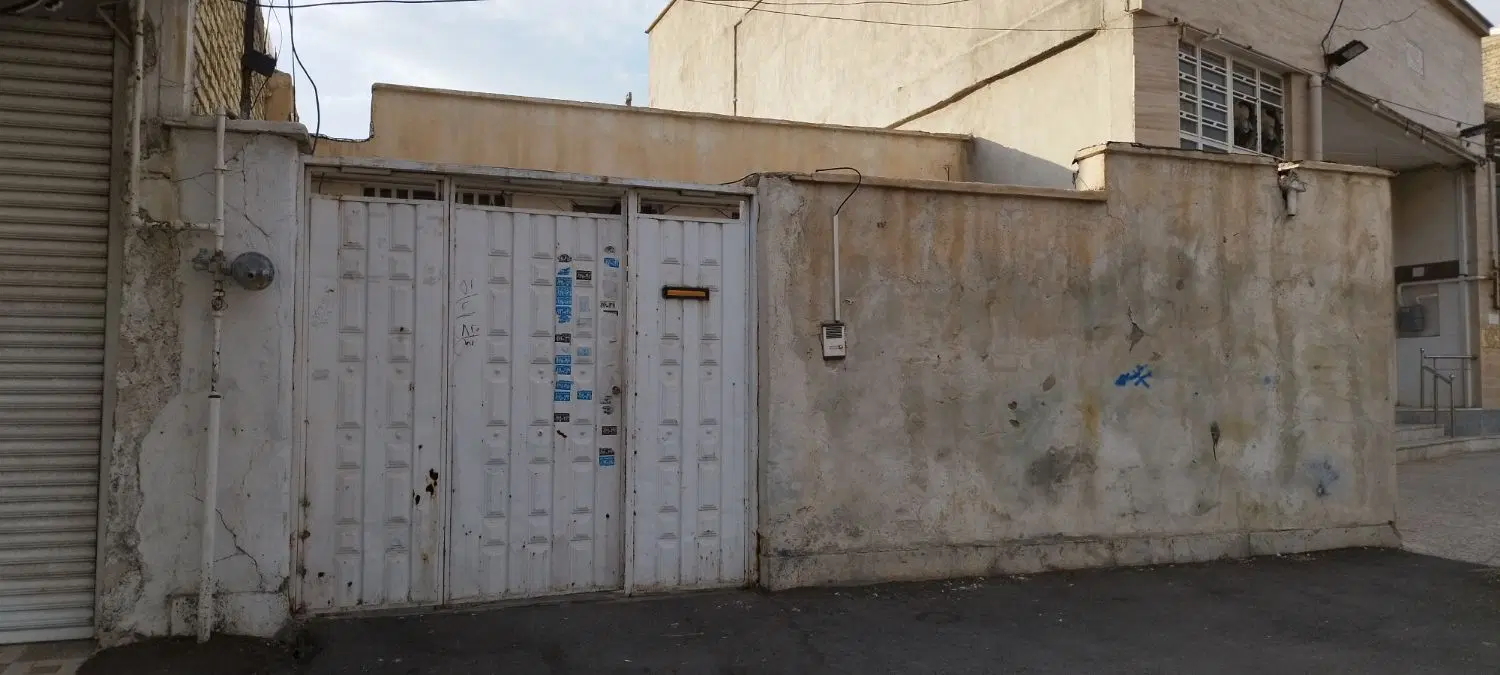 منزل بر خیابان اصلی موقعیت تجاری