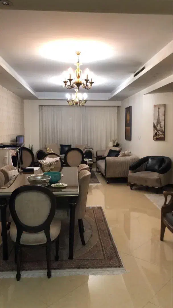 ۸۶ متر سالن پرده خور رو به آفتاب