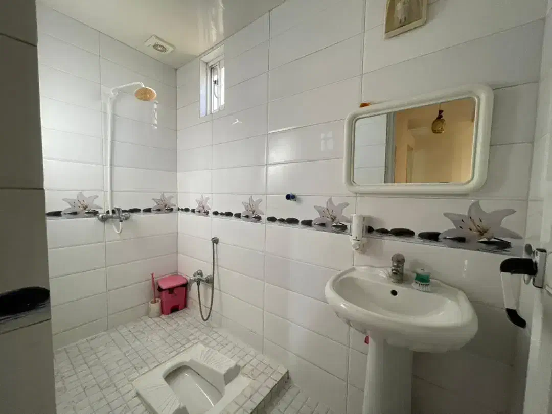 ویلای ساحلی و استخردار پنج خوابه چمخاله