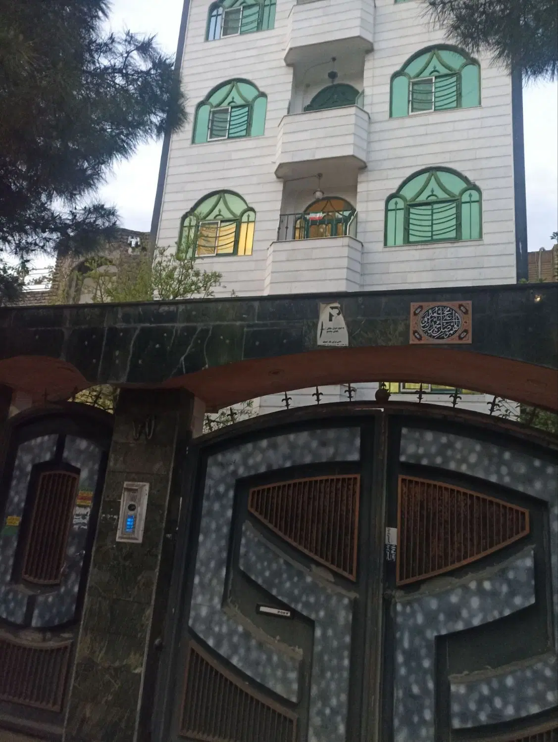 همکف ۷۵ متری فکوری ۶۸ فوری