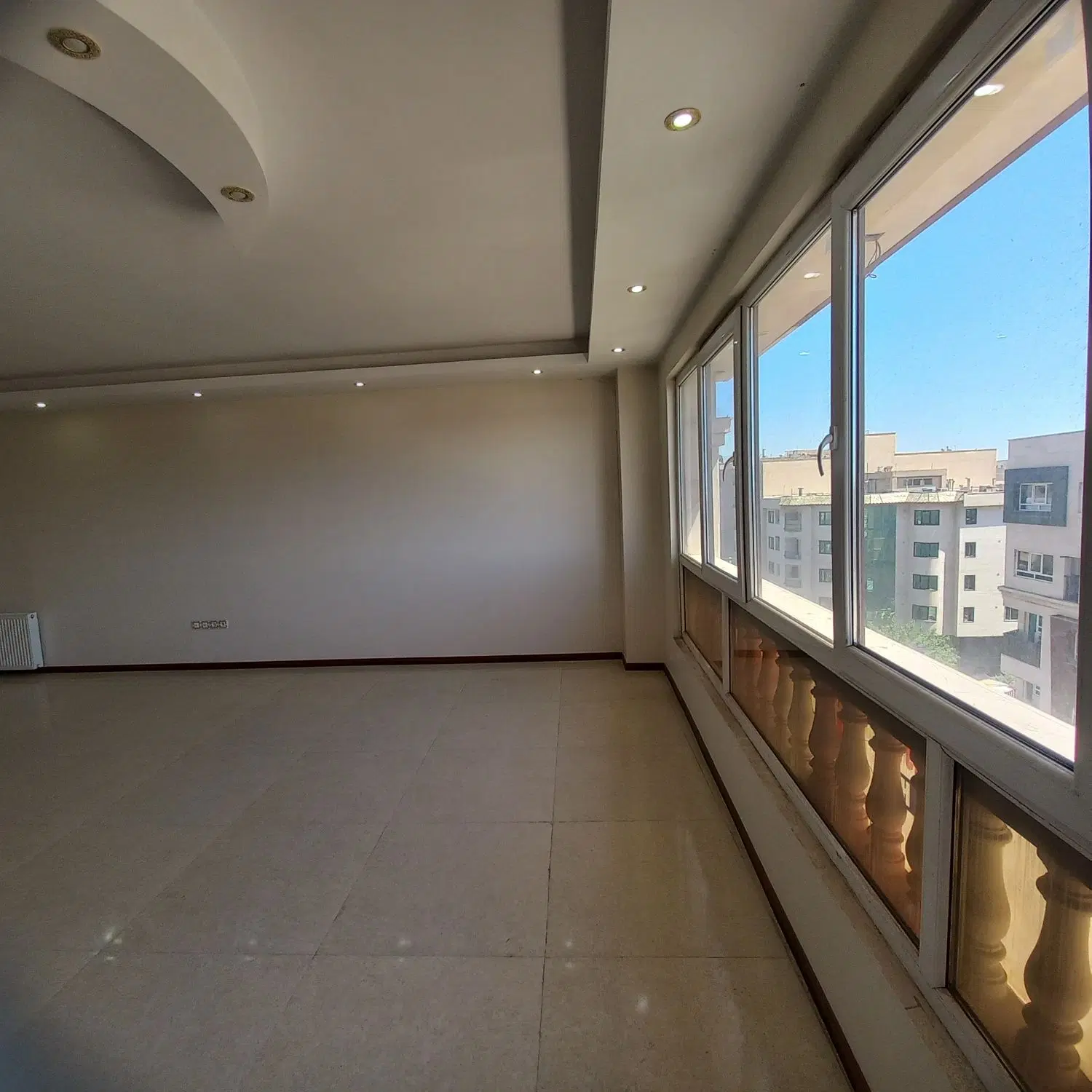 اپارتمان 160 متر_ نوساز _ 2 پارکینگ سندی