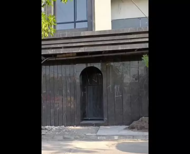 ۱۵۳ متر تک واحدی (بدون کمیسیون خونه بخر)