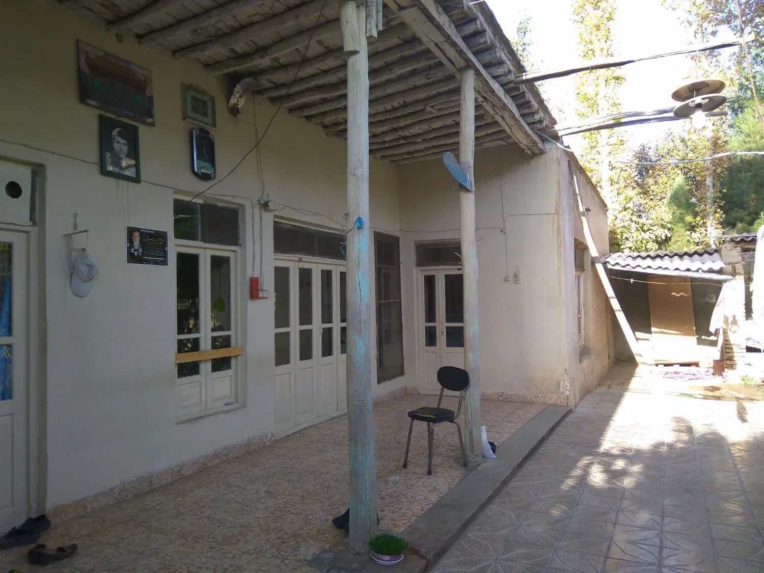 خانه باغ قدیمی‌ مسکونی با سند و انشعابات دنارت