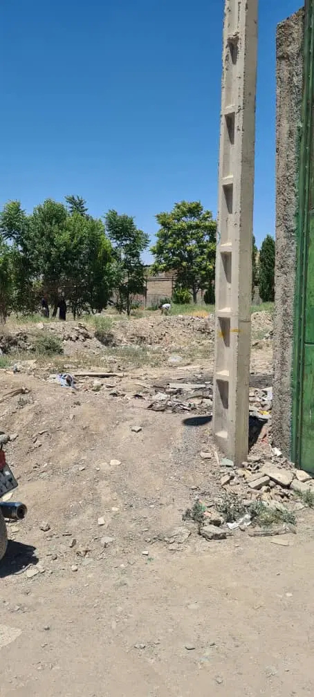 زمین ۱۲۰ متری رسالت ۱۰۰