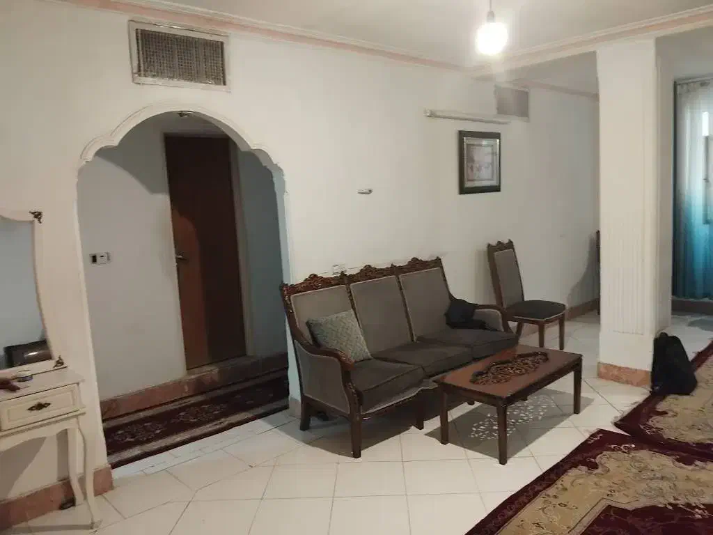 ۱۳۰ متر ۳ خوابه طبقه سوم