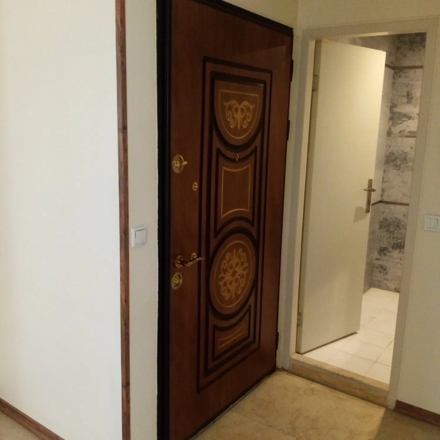 120 متر 2 خواب فول امکانات