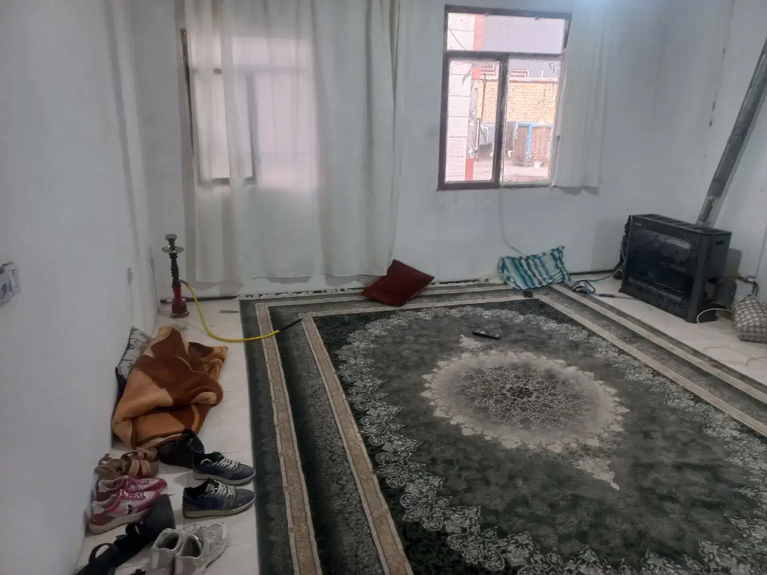واحد آپارتمان طبقه ۴ روی همکف شیک نورگیر