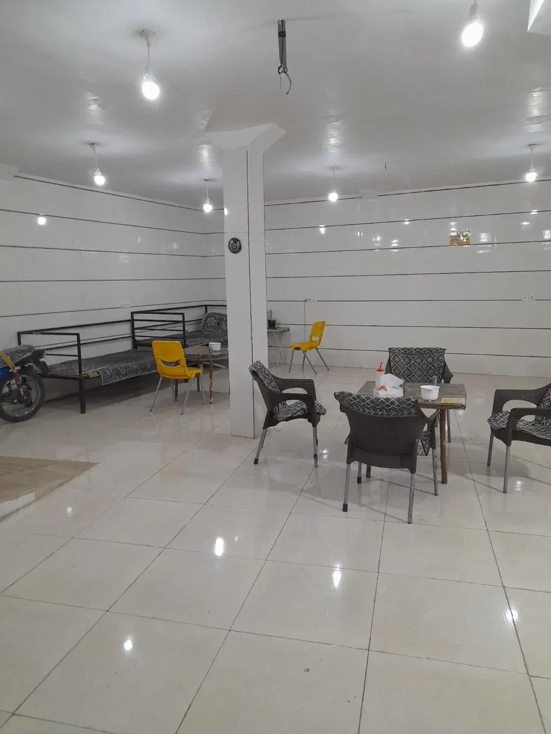 ۱۳۰ متر سالن اجاره میدان کتاب