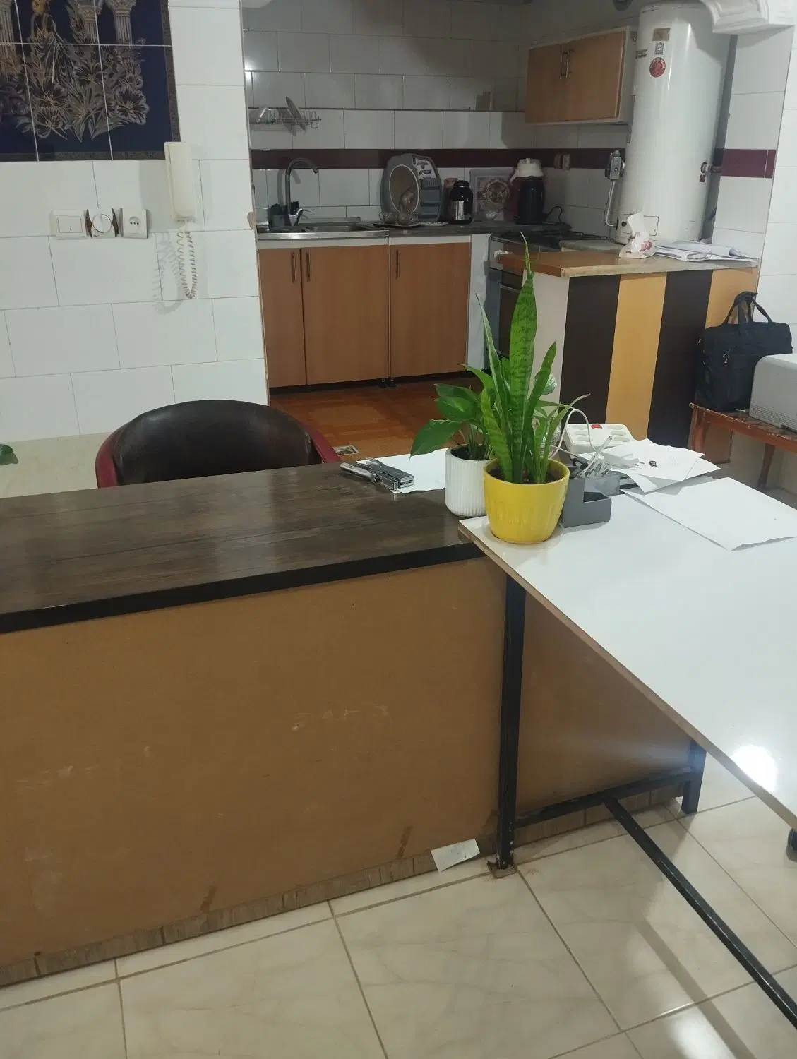 اشتراک و اجاره یک اتاق از یک واحد تجاری(مغازه)