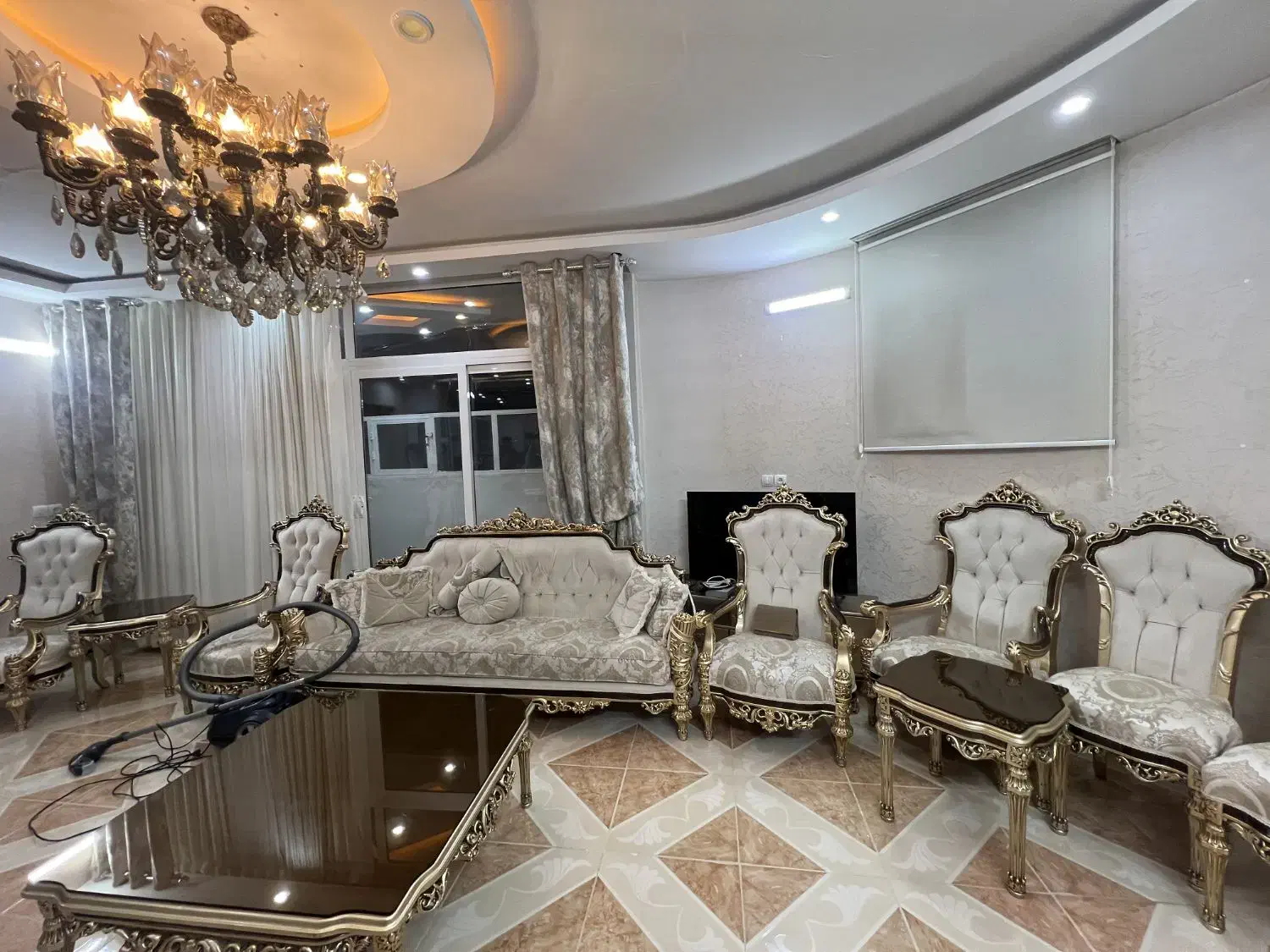 رهن کامل منزل مس‌کونی