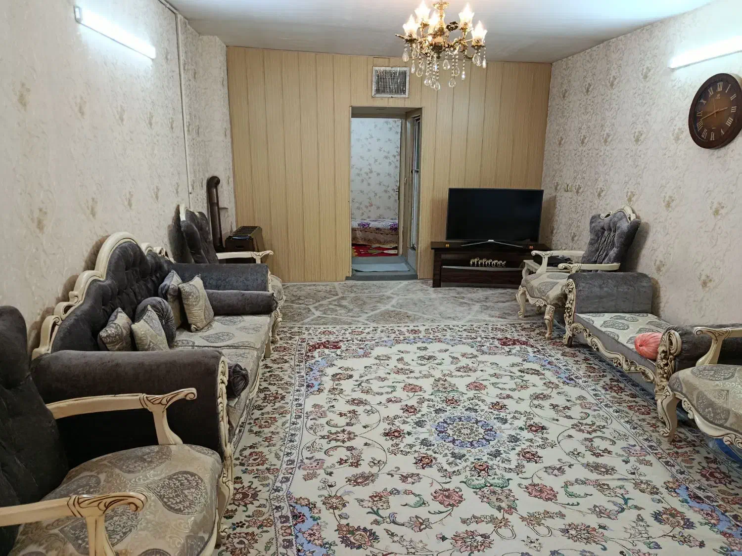 آپارتمان فروشی وحید۱۳تک واحدی
