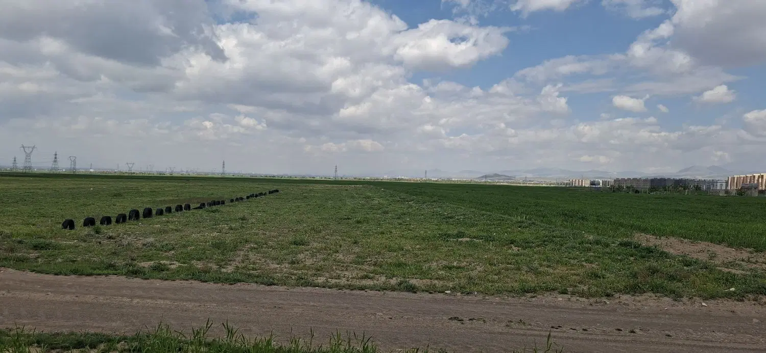 زمین باغی واقع در مهرگان