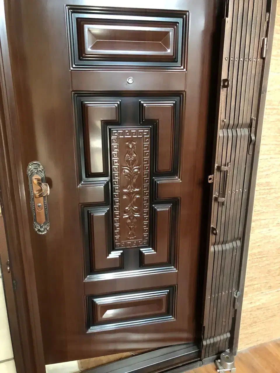 ۴۵ متری نقلی خوش نقش