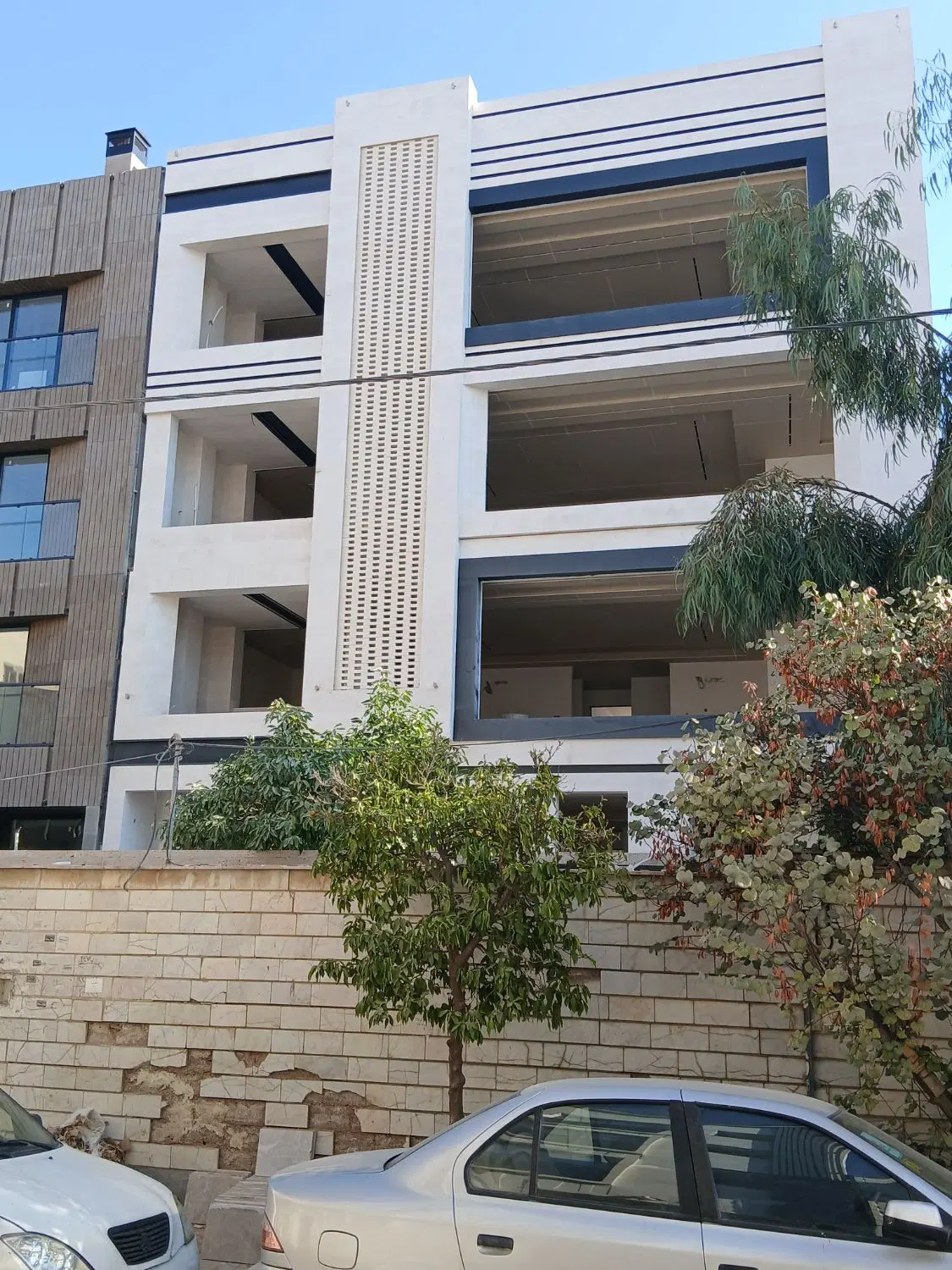 فروش اپارتمان ۱۲۰ متری بر بلواررحمت