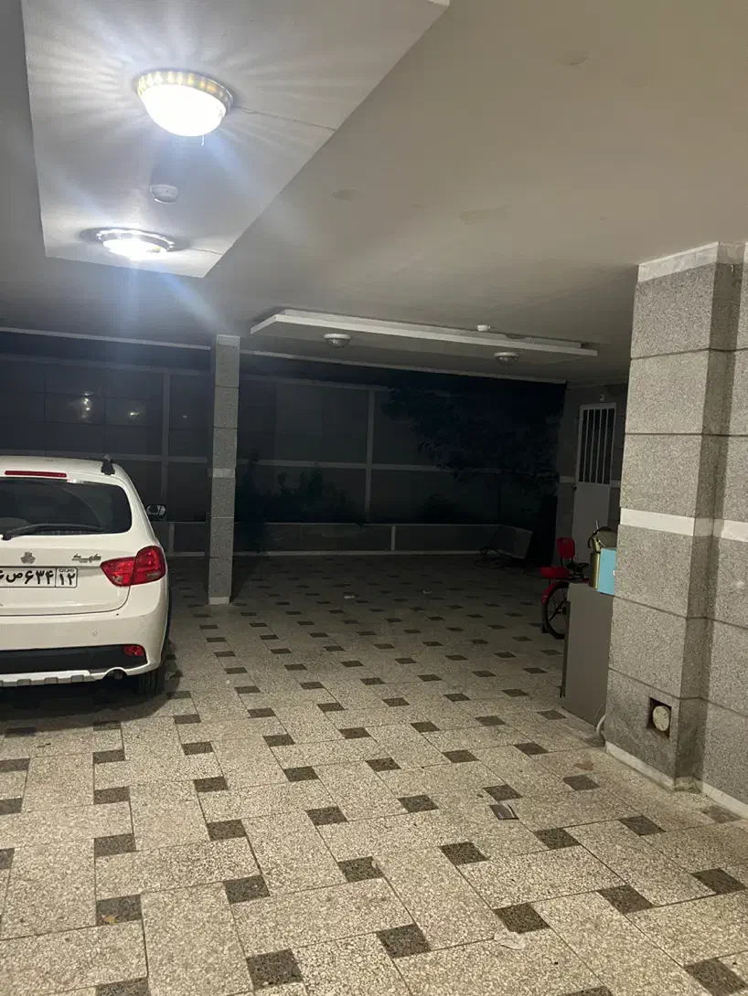 ۱۶۰ متر اپارتمان طبقه سوم ۳ خواب