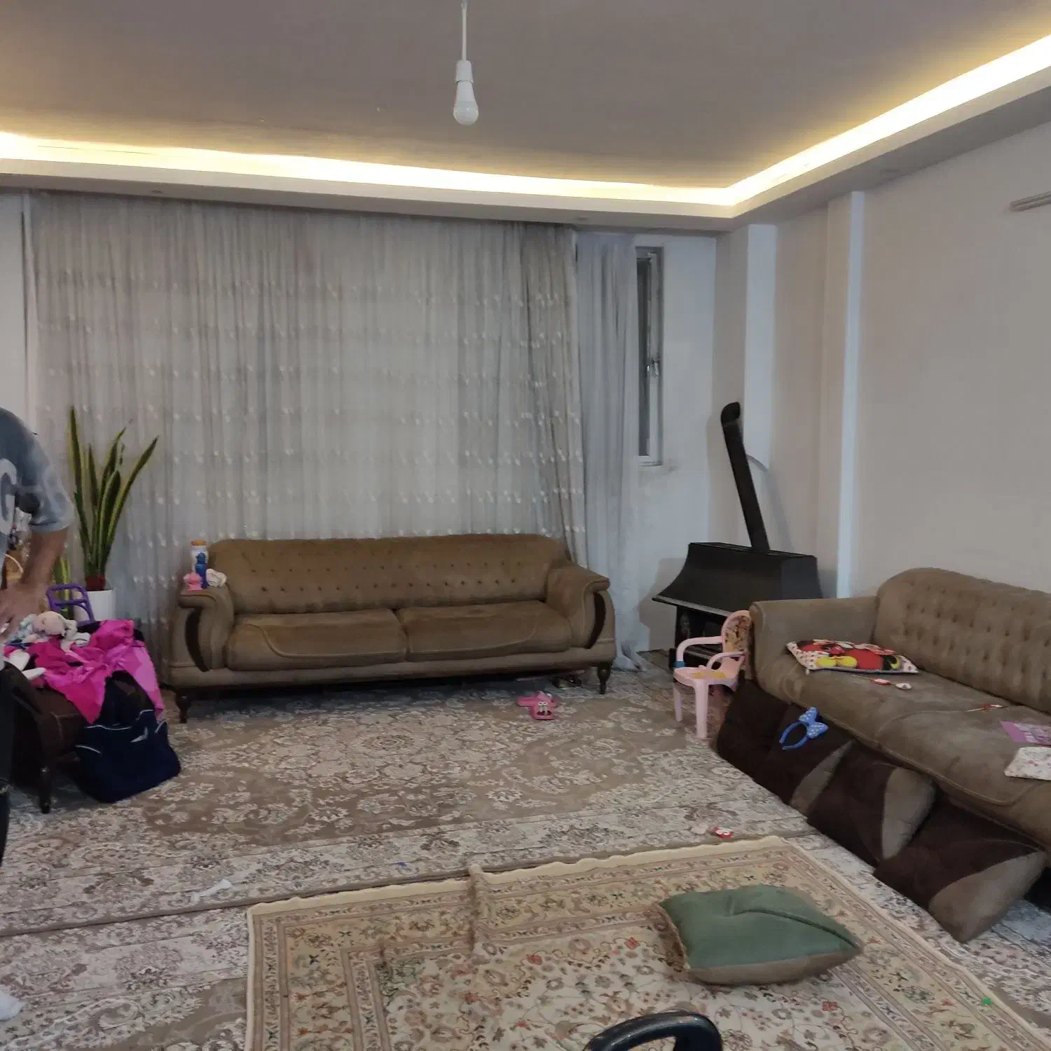 آپارتمان ۱۰۰ متر پارکینگ و آسانسور توس ۷۲