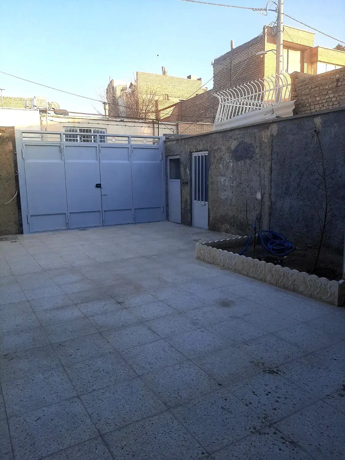 منزل فروشی قدیمی ۱۵۰ متر دوکله