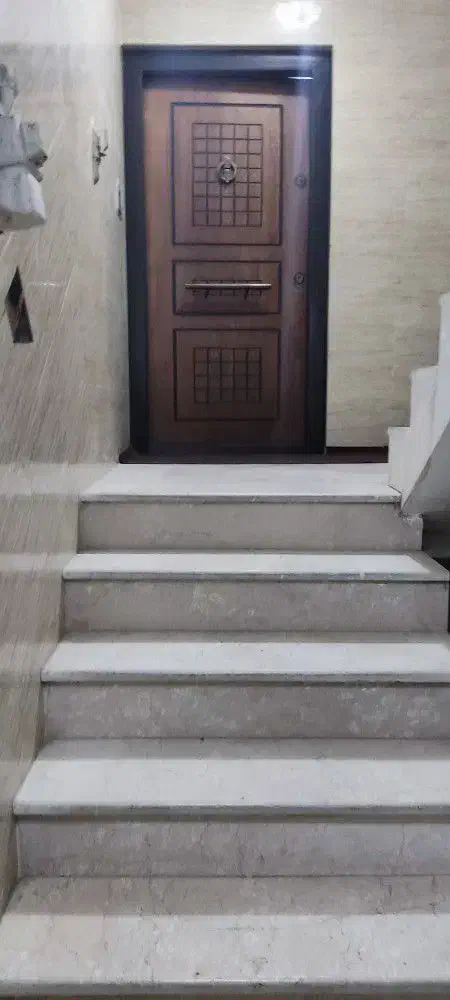 فروش آپارتمان طبقه اول