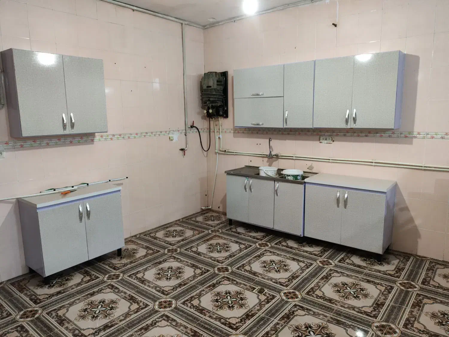 خانه دو طبقه قلعه سنگی